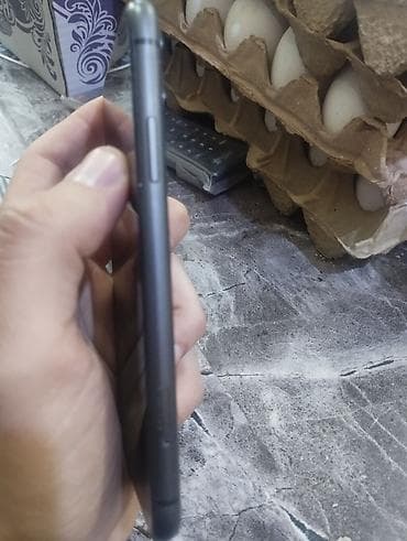 iphone ucuz qiymete: IPhone 11, Qara, Face ID — 5