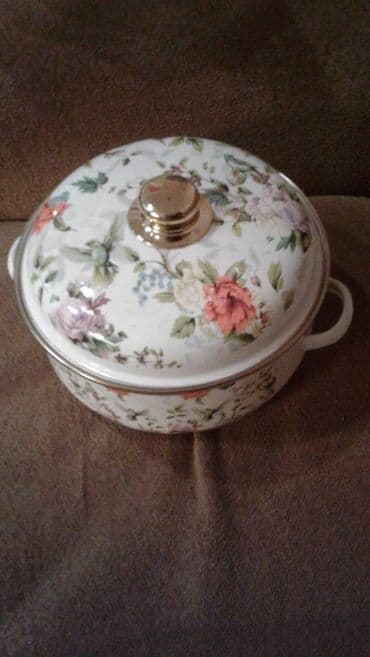 Qazan, rəng - Ağ, 22 sm