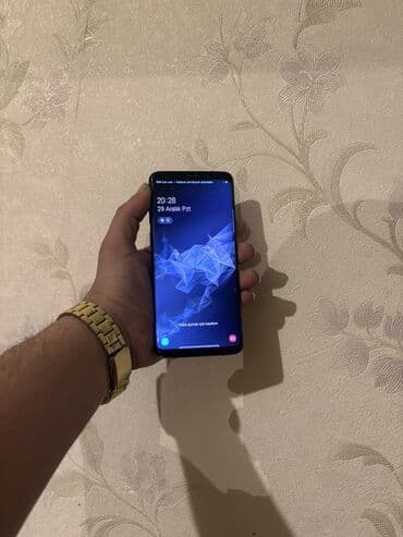 galaxy s8 plus: Samsung Galaxy S9, цвет - Черный, Беспроводная зарядка — 2