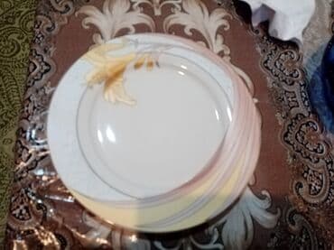 su 19 lt qiymeti: Qab-qacaq dəsti - Şüşə meyvə/qənnadı qabı: Yaşıl tonlu, ayaqlı kasa — 4