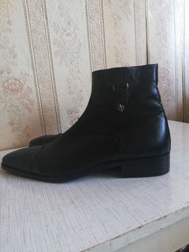 купить ботинки в баку: Kiwi ayaqqabısı və botinkalar. 20 azn. Teze. Qalan razmer lər  — 8