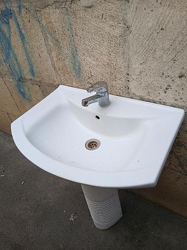 Ayaqüstü hamam lavabosu və qarışdırıcı kran dəsti - Material — 2