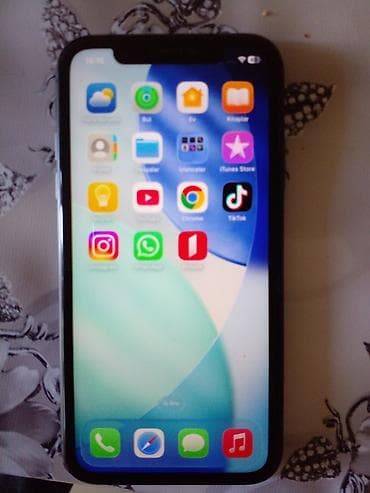 corn iphone: IPhone 11, 128 GB, Qara, Qırıq — 1