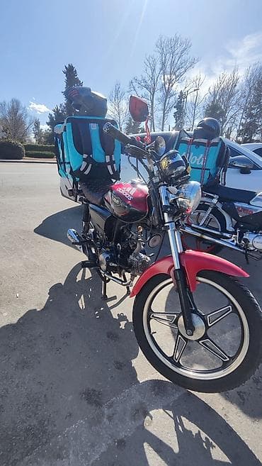 skuter drift: Kuba 50 sm3, 2024 il, 31000 km — 2