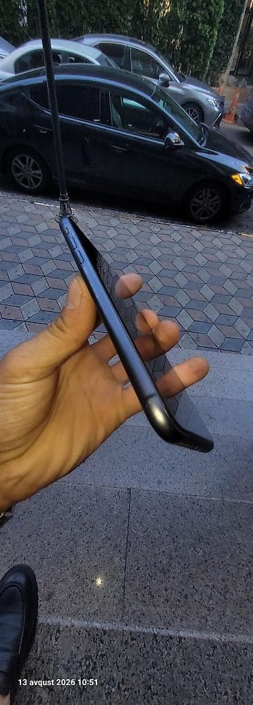 apple 5 s: IPhone 11, Qara, Face ID — 3
