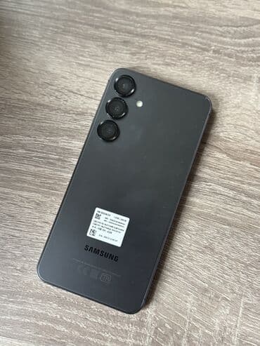 телефон fly iq446: Samsung Galaxy S24+, цвет - Черный, Беспроводная зарядка — 5