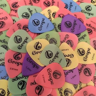 Klassik və akustik gitara mizrabları Mizrablar 30 qəp. başlayırlar