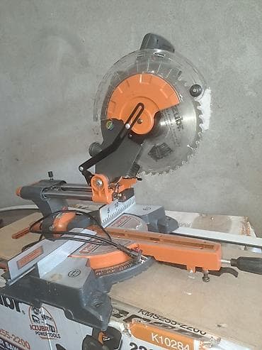 Ремонт и строительство: Kzubr KMS255-2200 güclü bucaq kəsən/miter mişarı - Güc: 2200 W — 2