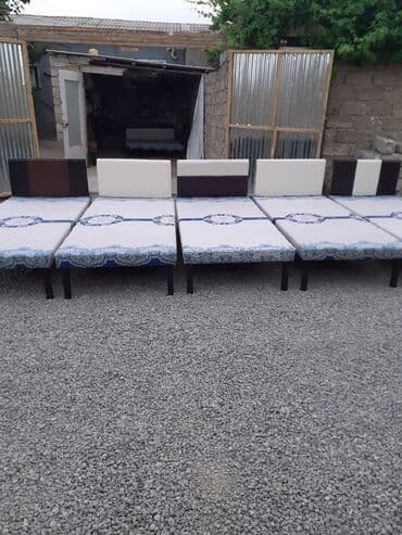 krafat: Kravat
Taza hazırı var 
Çatdırılma var — 1