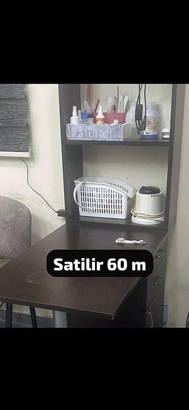 Manikur masasi satılır 60 manat unvan azadliq