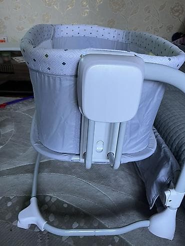 korpə beşiyi: Oğlan və qız üçün, İşlənmiş, Dördbucaq, Beşik, Dəstsiz, Matras ilə, Yellənmə mexanizm ilə — 1