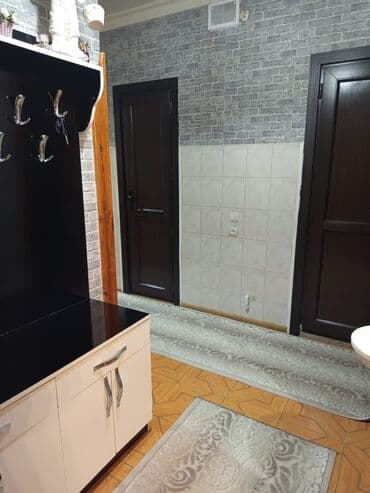 Gəncə, 3 otaqlı, Köhnə tikili, 75 kv. m