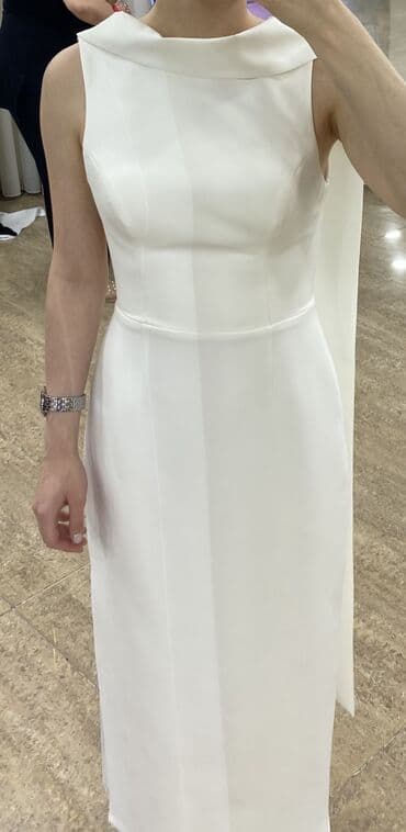 Ağ xüsusi tikilmiş libas (Gunel Couture) 1 dəfə geyinilib Tikilmə lalafo.az -da Ağ xüsusi tikilmiş libas (Gunel Couture) 1 dəfə geyinilib Tikilmə