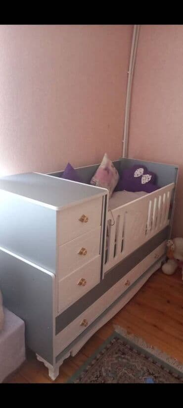 işlənmiş setkalar: Oğlan və qız üçün, Yeni, Beşik, Matras ilə — 2