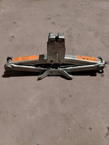 тарзи дароз кардани муй: Domkrat işlək vəziyyətdə — 1