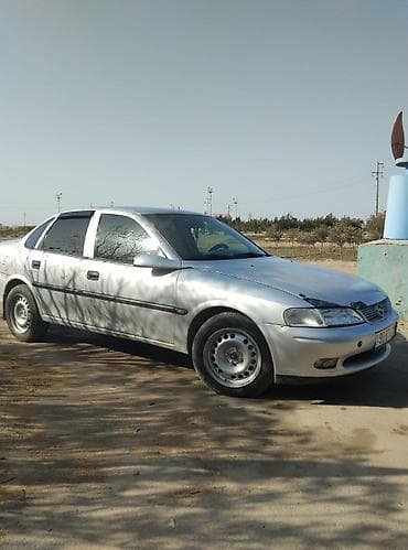 vaz 2101 stoplari: Opel Admiral: 1.8 l | 1997 il Sedan — 2