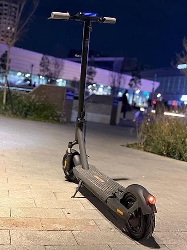 Velosipedlər: INMOTION elektrik skuter - Güclü ön LED far və arxa stop işığı – — 3