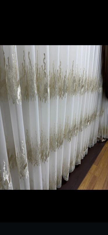 07 perde: Qalın, boz rəngli, zərli naxışlı pərdələr otağa zərif və dəbli bir — 5