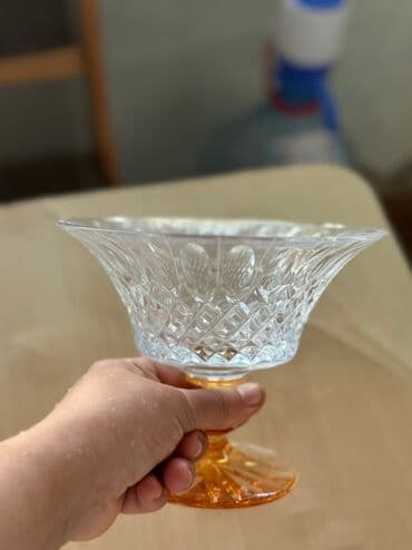 Kristal şirniyyat/qəlyanaltı qabı - Material: qalın, parlaq kəsimli