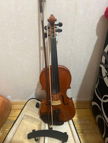 klarnet satilir: Hec bir problemi yoxdu.Olcusu balaca oldugu ucun satiriq 4/3 — 1