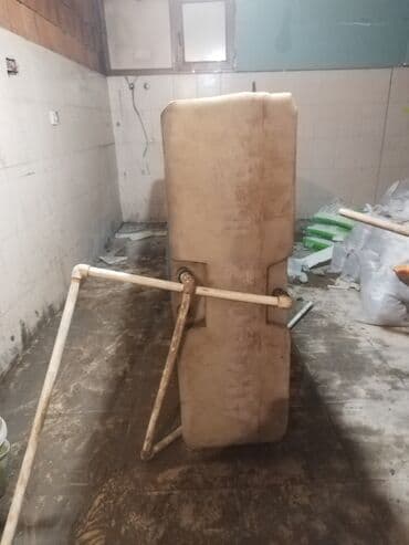 Бочки: Бак, Пластик, 2000 л. л, Б/у, Самовывоз — 2