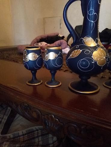 Mavi-qartal tonlarında dekorativ qrafin və qədəh dəsti - Tərkib: 1 — 3