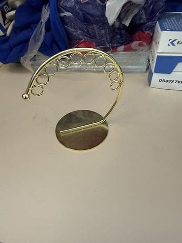 divar asilqan: Sırğa asmaq üçün - Material: parlaq qızılı rəngli metal - — 5