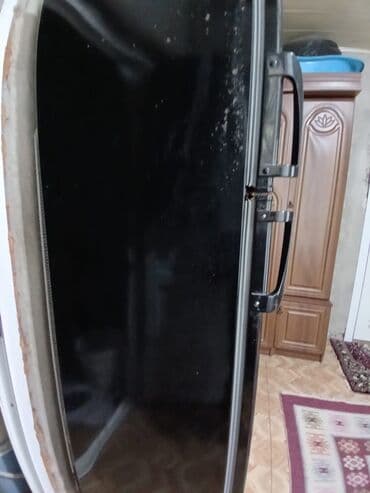 Kompüter, noutbuk və planşetlər: İşlənmiş 2 qapılı Swizer Soyuducu Satılır, rəng - Qara — 2