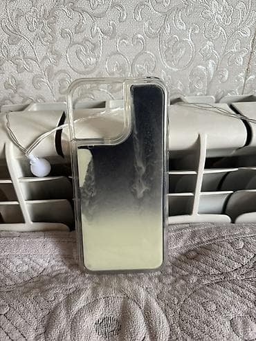 Qaranlıqda işıldayan telefon üçün qoruyucu örtük - Model: iPhone 16