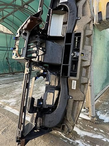 hidromek satilir: Məhsul: Avtomobilin ön paneli (torpedo) Təsvir: - Material: qara — 7