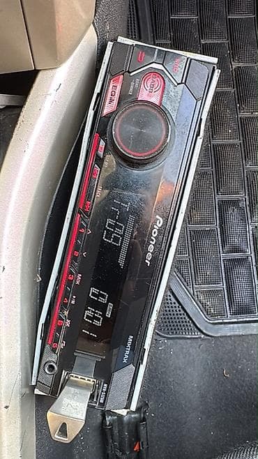 avt: Avtomobil üçün komplekt audio sistemi - Subwoofer: Kutu içində — 3
