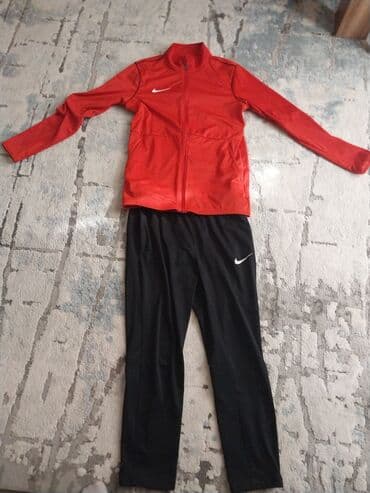 утепленные спортивные костюмы: Nike idman dəsti - 2 hissədən ibarət: üst geyim və şalvar - Üst — 1