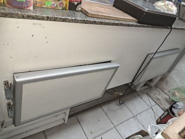 maşın soyuducu: Vitrin tipli soyuducu – Titan Group - Ölçü: təxminən 2 metr uzunluq — 3