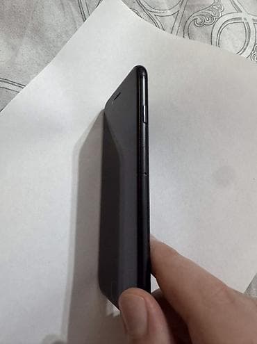 iphone s4: IPhone 7, 32 GB, Qara, Barmaq izi — 4