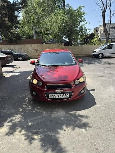 gubre satisi: Chevrolet Aveo sedan – qırmızı rəng Xüsusiyyətlər və komplektasiya: - — 1