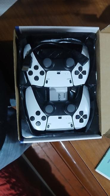 2.4G Wireless oyun konsolu seti – iki ədəd simsiz gamepadlı retro oyun — 1