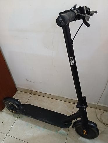 iş forma: Elektirik Sukuter Satilir tecili qiymet sondu sag sol işiglari var — 3