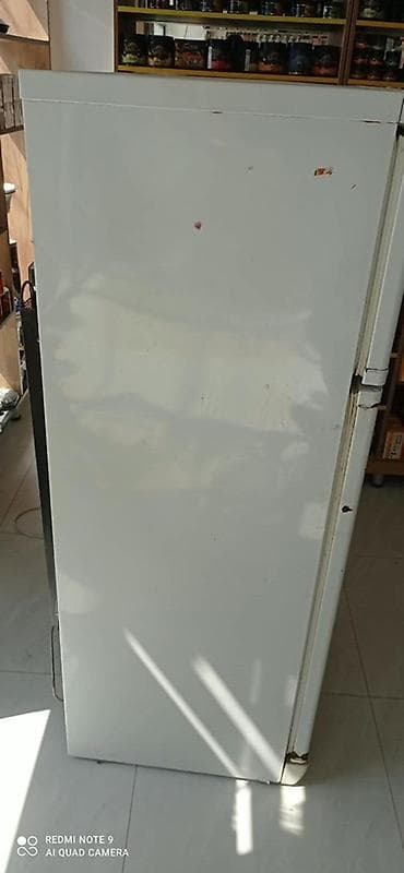 iphone s 5: İşlənmiş 2 qapılı Indesit Soyuducu Satılır, rəng - Ağ — 4