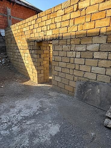 afreyim evler: Satılır: Tikintisi yarımçıq qalmış daş hasarlı həyət və tikili – — 3
