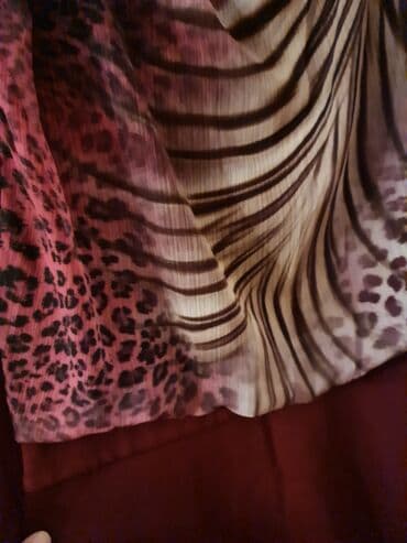 qadın qış donları: Uzun qol paltar. Beden olcusu 42. 120 manata almisam. Qiymeti 15 manat — 3