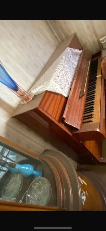 акустическая ударная установка: Upright pianino - Korpus: parlaq qəhvəyi/maun üslubunda taxta finiş - — 1