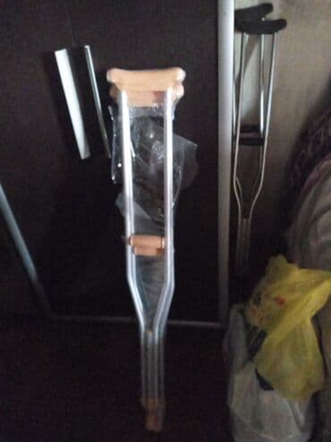 Tənzimlənə bilən qoltuqağacı cütü - Material: yüngül alüminium gövdə