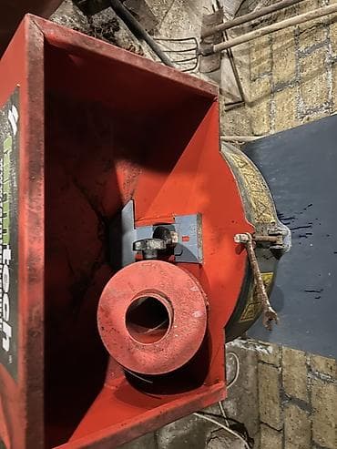 Kənd təssərüfatı avadanlığı: Farmtech yem üyüdən və qarışdıran avadanlıq üçtəpədə yerləşir demek — 4