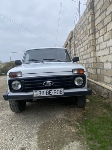sumqayit quba avtobus: Lada Niva (VAZ-2121) – ağ rəngli ili 2009 1.7 LX Motor 4 ədəd təzə — 2