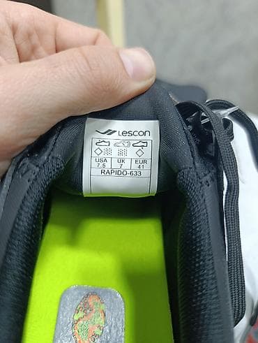 Turniklər və bruslar: Butslar Ölçü: 40 — 3