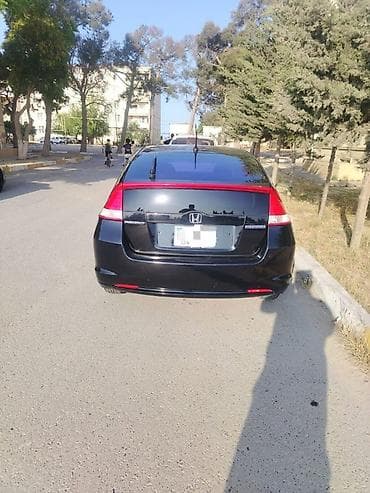 fusion disk: Honda Insight Hybrid – qara rəng, 5 qapılı liftbek 2010 il Mator 1.3 — 5