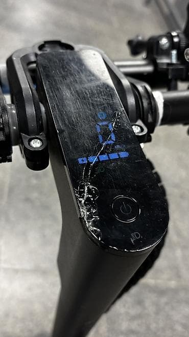 baseyn satisi: İşlənmiş Elektrik samokat 10", 501 - 750 Vt, 16 - 25 km/s, Ünvandan götürmə — 3