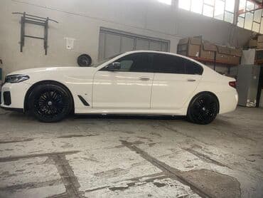 bmw 7 серия 750i at: BMW 540: 3 л | 2017 г. Седан — 5