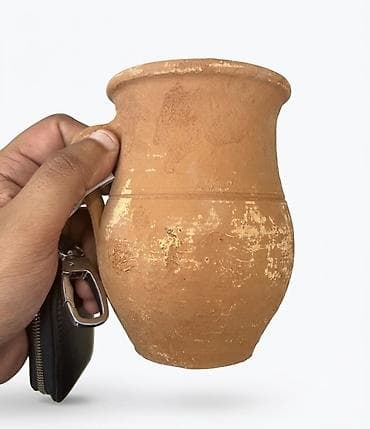 dovğa: Gil südlük/küpə – əl işidir - Material: təbii gil, yüksək — 2
