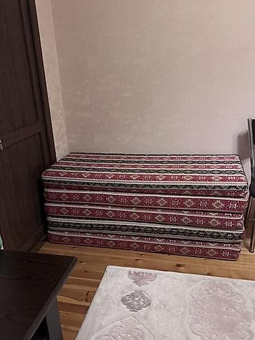 Döşəklər: Milli naxışlı döşək dəsti - Tip: Yığcam, qatlanan döşək (taxta — 2